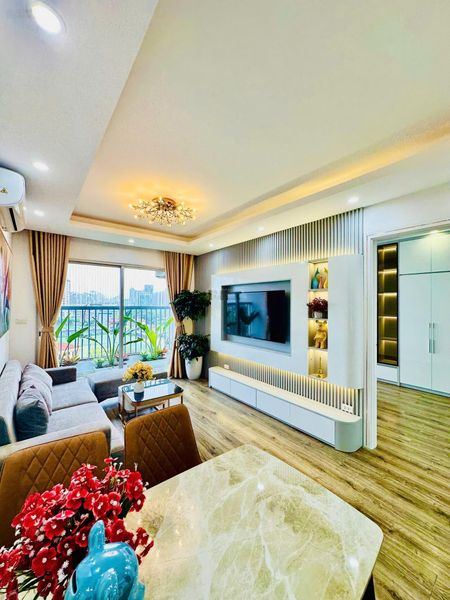 [GIÁ TỐT NHẤT Q.THANH XUÂN] Tôi cho thuê căn 2 ngủ, 2 vs, dt 70m, tầng đẹp tại 282 Ng.Huy Tưởng
