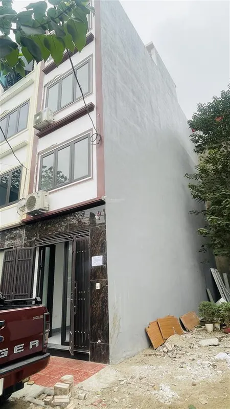 Bán nhà thuý lĩnh, lĩnh nam, hoàng mai. 40m2, 4 tầng 1 tum, 5 ngủ 4 vs, giá 10,2 tỷ có tl