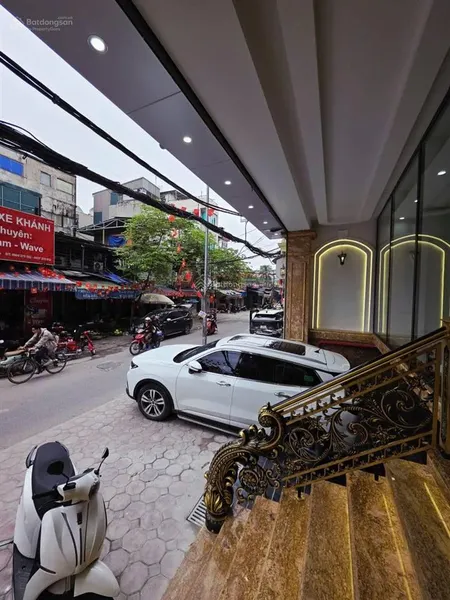 Nhà c4 mp giang văn minh 165m2, mt 10m, căn góc 2 mặt phố, vỉa hè rộng 8m, 1 sổ 1 chủ, qh ổn định