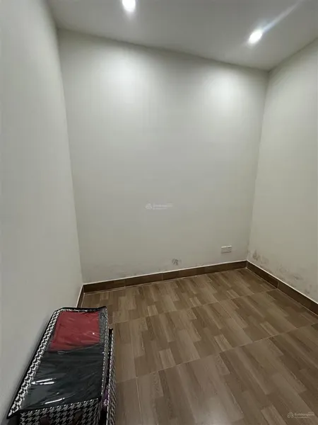 7,5 tỷ em thu về. em bán căn góc 104m2 tại season avenue. 0968 501 ***