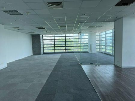 Cho thuê văn phòng toà HCMCC 249A Thuỵ Khuê 60,90m2, 130m2, 170m2. Giá: 120nghìn/m2/tháng