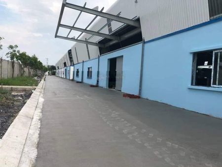 Cho thuê xưởng 4200m2 180tr Thuận An