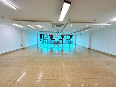 Chính chủ cho thuê mặt bằng, văn phòng tại 180 Vạn Phúc, Tố Hữu, Hà Đông, Hà Nội