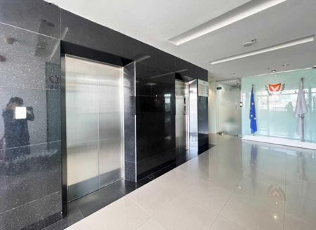 Cho thuê văn phòng HMC Tower đường Đinh Tiên Hoàng, P. Đa Kao, Quận 1. DT: 100-200m2, 0906391898