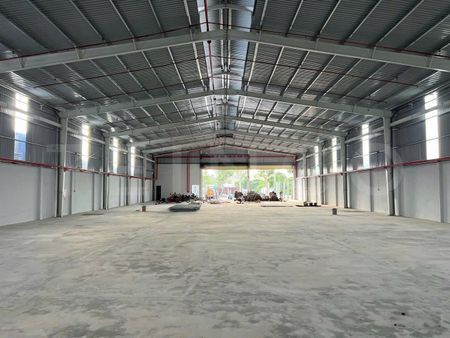 Cho thuê kho xưởng 2.000 m² kho xây dựng 1.100 m² có PCCC tự động và trạm điện 3 pha, Đường QL61C