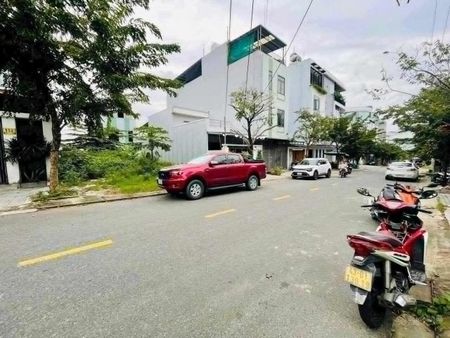 Cho Thuê ĐẤT Hàng Hiếm Gồm 3 lô Liền Kề Trên Đường Vành Đai Nguyễn BÍnh dt 315m2