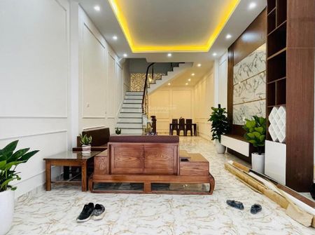 Cần cho thuê gấp nhà Đội Cấn - Ngọc Hà, DT 45m2 x 4 tầng, đủ đồ. Gía 13tr/th 0973848163