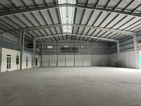 Kho xưởng 1.200 m² có PCCC, mặt tiền đường Quốc Lộ 61C, lộ Container