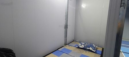 Sang nhượng sân Pickcleball đường Nguyễn Cảnh Dị, DT 540m2, MT 18m, tôn lạnh, full đồ, ô tô đỗ cửa