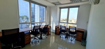 Sốc! Văn phòng P. Tân Định (Quận 1) giá chỉ 11tr/tháng, cho 5 - 6 người rộng rãi - đầy đủ nội thất