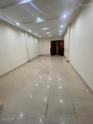 Cho thuê nhà ở Lê Đức Thọ 60m2x6T, thang máy, thông sàn, oto đỗ tránh,kinh doanh tốt