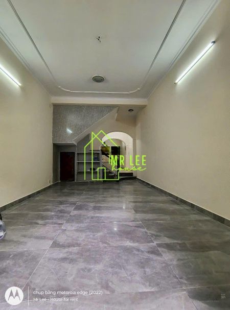 Xe tải đậu cửa - xe hơi vào nhà - giáp Tân Bình - Etown - nhà ga T3 - 3 tầng 4PN - 3WC