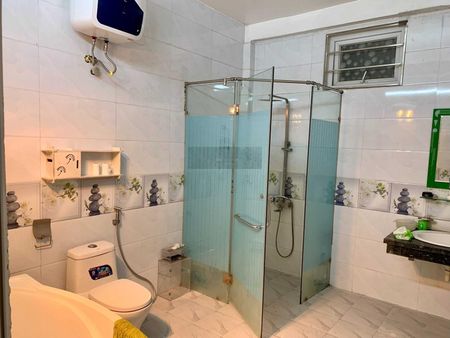 Cho thuê nhà nguyên căn phố Đại Đồng, đầy đủ trang thiết bị hiện đại, sát phố, 37.3m2 x 4 tầng