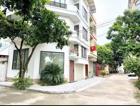 Cho thuê nhà nguyên căn Thạch Bàn Long Biên - ô tô tránh