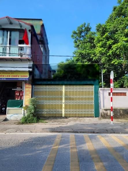 Cho thuê nhà tôn 150m2 mặt đường kinh doanh Thạch Bàn, Long Biên giá 12 triệu/tháng