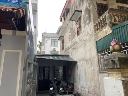 Chính chủ cần cho thuê gấp nhà cấp 4 + sân tổng DT 70 m2 làm nhà trọ, VP, kho hàng tại Thanh Am