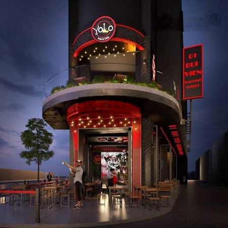 Cho thuê nhà mặt tiền đường Bùi Viện, phường Phạm Ngũ Lão, Quận 1. DT: 6x20m 1 trệt. DTSD: 120m2
