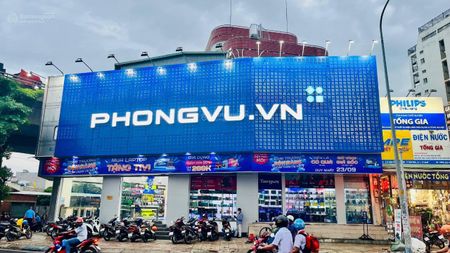 Cho thuê nhà mặt tiền Huỳnh Thúc Kháng, Quận 1, DT: 25x38m, 1 trệt, DTSD: 950m2
