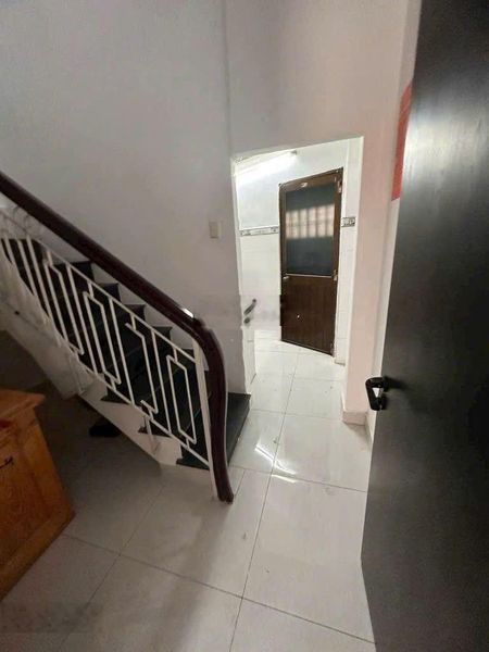 Cho thuê nhà mặt tiền Nguyễn Phi Khanh, P. Tân Định, Q. 1 giá 25tr