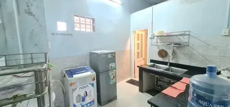 Cho thuê nhà cấp 4, phường tân phong + vị trí: ngay trường bùi thị xuân, bệnh viện tâm th