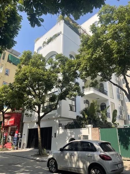 Cực phẩm building mặt phố phú xá oto tránh ở và kd đỉnh cao 70m2 , 8t, mt 7,5m 41,8 tỷ