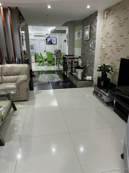 Bán nhà cao cấp kdc trung sơn gần phú mỹ hưng. 6 phòng ngủ. 5x20m. pháp lý đầy đủ. giá 16,5tỷ