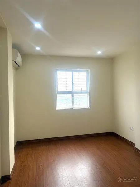 Bán gấp căn hộ chung cư ct1 thạch bàn, 4,1 tỷ, 75m2, chính chủ giá cực chất
