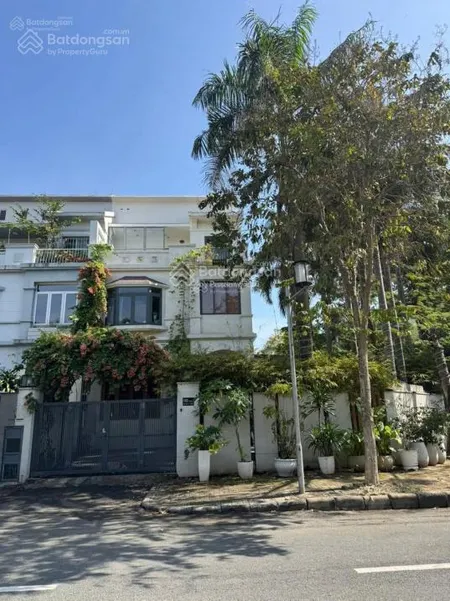 Chính chủ chuyển nhượng biệt thự góc mỹ thái 1 đường c, phú mỹ hưng quận 7 233m2 85 tỷ