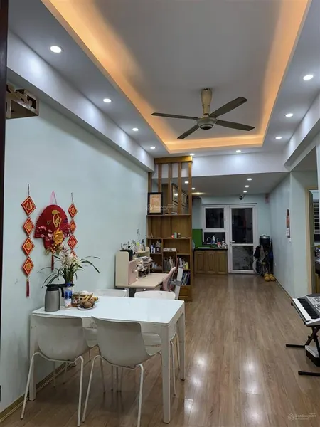 Giảm giá bán căn hộ 2 phòng ngủ view hồ toà hh2c linh đàm