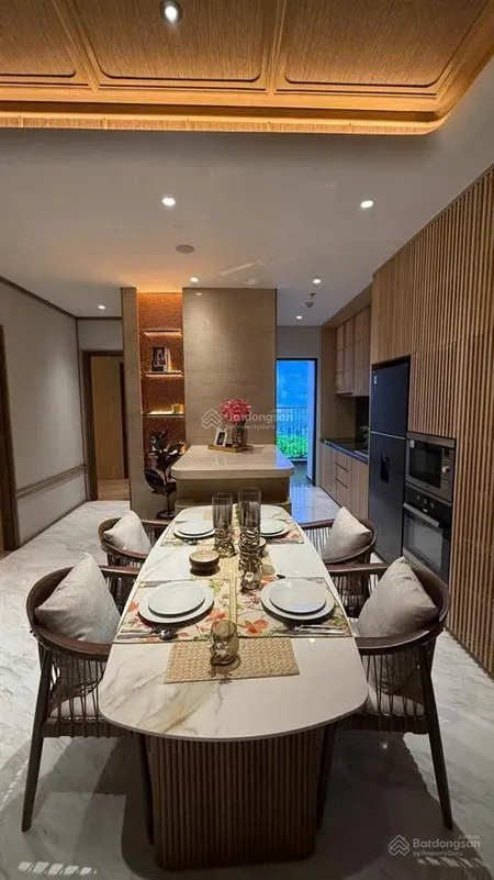 Khách chào bán căn hộ essensia sky lầu cao, block b view pmh, giá 5.85 tỉ. mai linh 0901 377 ***