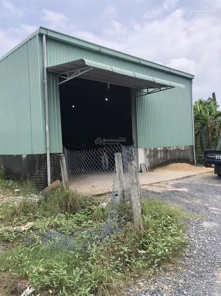 Bán kho 300m2 (14,3 x 22) giá 3,5 tỷ , cách đường 835 tầm 800m, cách ql 1a chợ gò đen 5km