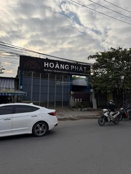 Bán nhà xưởng mặt tiền tôn đản 150m2 ngang 9,37m giá tốt