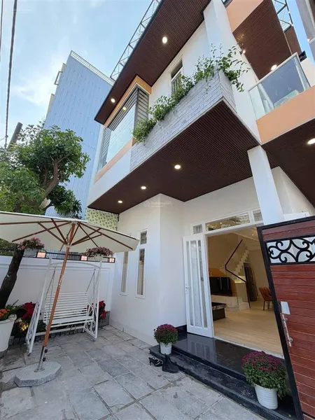 Bán căn biệt thự ( 108m2 ) kiệt oto 8m đường hàn mạc tử ( hải châu đn )