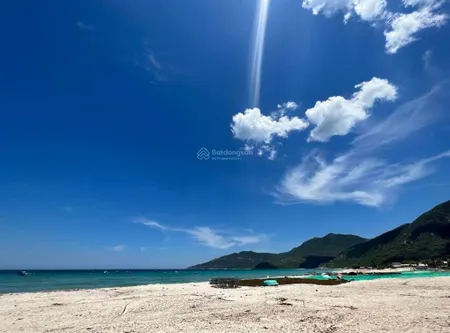 [ mặt biển dài 20m, ninh phước góc 2 mặt tiền đường ] * ô tô vi vu giá 17,9 tỷ