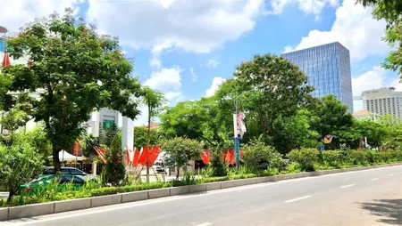 Bán đất mặt phố lạc long quân, 152,3m2, đã có giấy phép xây 1 hầm 7 nổi 1 tum. 0904 562 ***