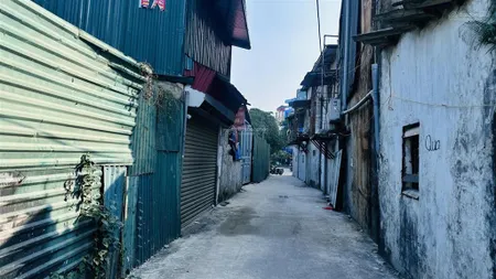 Bán 75m2 đất phú diễn, ngõ ô tô, gần kcn trại gà, sát trục tây thăng long, có nhà ở ngay, 2.3 tỷ tl