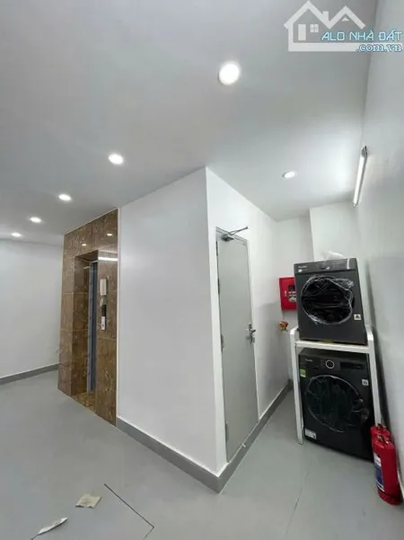 Cho Thuê CCMN Ngõ 33 Phú Đô Nam Từ Liêm 20m2 Studio Cửa Sổ Full Nội Thất Thang Máy Gần Chợ