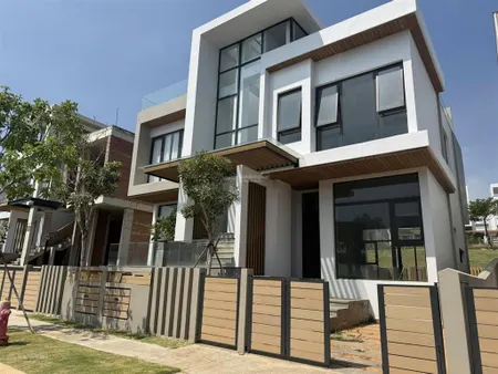 Bán gấp ngay cặp villa golf liền kề tại novaworld phan thiết , diện tích 300m2