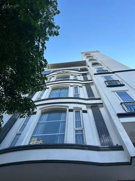 Bán gấp khách sạn hồ nghinh sơn trà, tổng 18 phòng dòng tiền cực tốt, diện tích 120m 6 tầng.