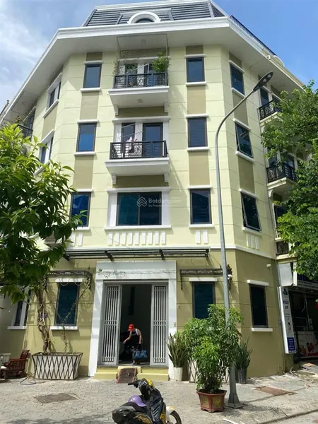 22,3 tỷ chính chủ bán liền kề phú lương 80m 5 tầng lô góc đẹp, thang máy, đường phân lô vỉa hè, mtg