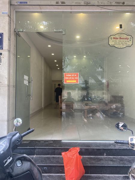 Cho thuê VP 25; 30m2 số 63 Vũ Ngọc Phan, Đống đa: 0978868818