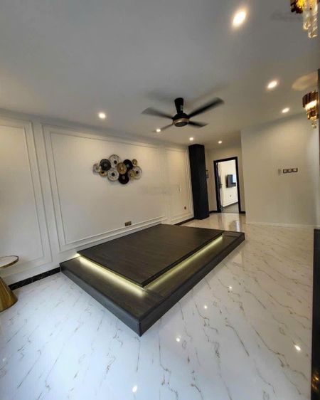 Cho thuê nhà 100m2, giá 8 triệu, 3 tầng 3PN, 4WC đối diện KCN Chơn Thành - Gọi 0906443659 đi xem