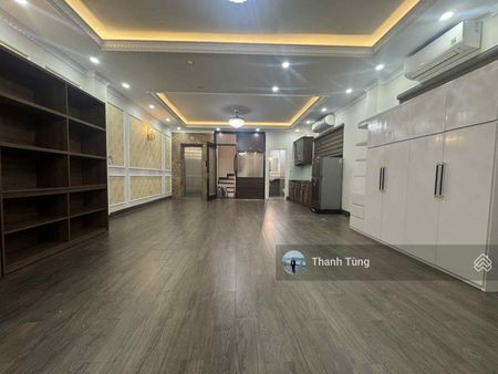 Toà 8T thang máy 200 Trần Đại Nghĩa cho thuê sàn tầng 4 nội thất cao cấp khép kín, cách MP có 1 nhà