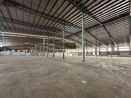 Cho thuê 10000m2 kho Quốc Lộ 13, chuẩn logistics quốc tế. (Có cắt lẻ)