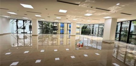 Nhà mới ngay ngã tư Phú Nhuận cho thuê!