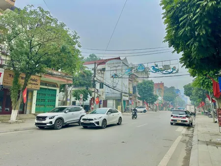 Gia đình Cần Cho Thuê Căn Nhà Mặt đường Minh Cầu, Buôn Bán Sầm Uất