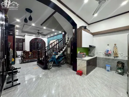 Cho Thuê Nhà Ngõ 156 Phố Lạc Trung, Hai Bà Trưng 60m X 4T Giá 15tr Ô TÔ TẬN NHÀ