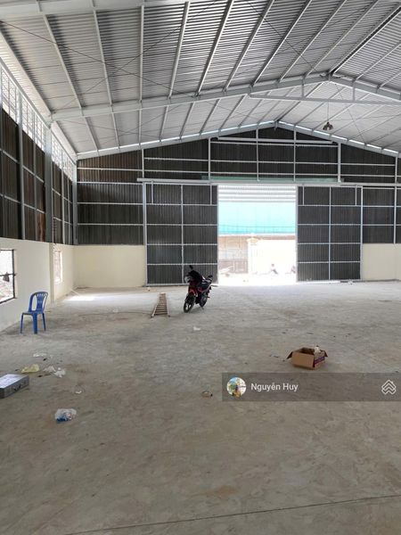 Cho thuê kho, nhà xưởng 2000m2 tại Hưng Nhơn, Tân Kiên, Bình Chánh, 150 triệu/tháng thương lượng