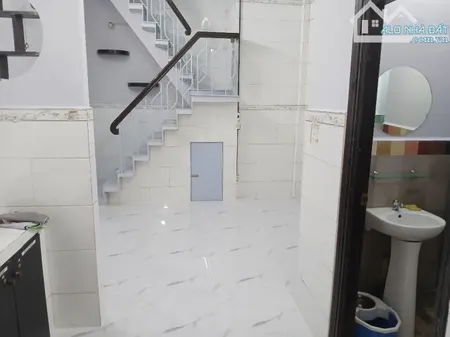 50m ra MT Bùi Viện, Nhà ở An Ninh Yên Tĩnh ko ồn 4x15m 2 lầu giá 10,5 triệu