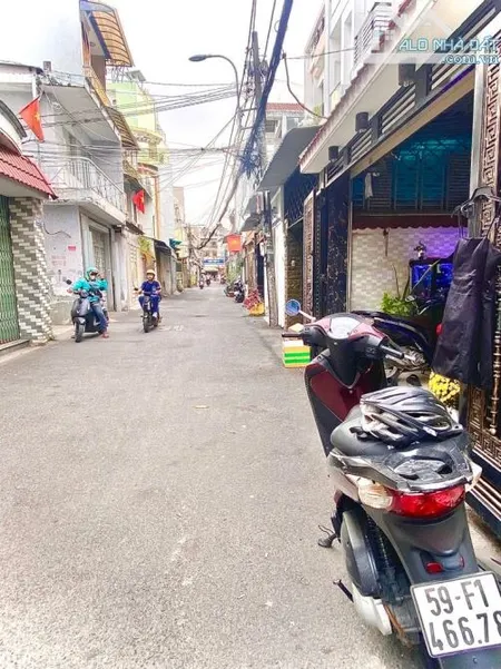 77M2, 4 TẦNG, HẺM NHỰA 2 Ô TÔ TRÁNH – CÁCH MẶT TIỀN PHẠM VĂN CHIÊU 50M – GIÁ HƠN 9 TỶ XÍU